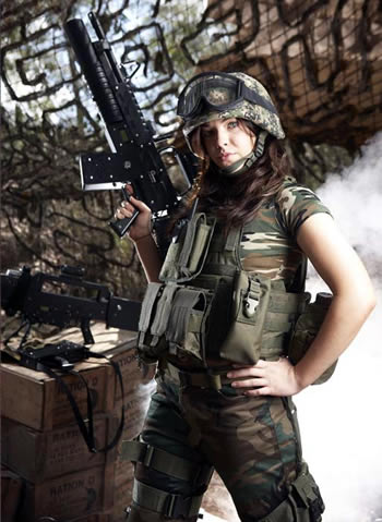 siren with an M4 & M203